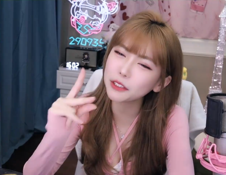 超管还有2分钟抵达,周淑怡也放大招,如愿喜提“黑屏认可”警告_超管还有2分钟抵达,周淑怡也放大招,如愿喜提“黑屏认可”警告_