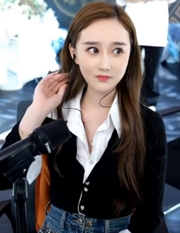 ​沈曼公司亏损已迁回成都，还想继续直播带货，找四川可乐要供应链__​沈曼公司亏损已迁回成都，还想继续直播带货，找四川可乐要供应链