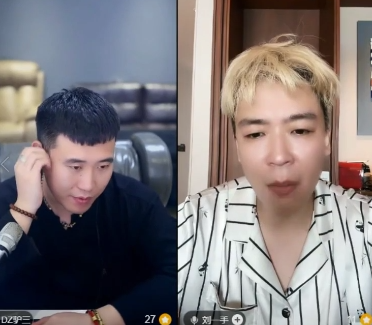 刘一手没给女孩买过包，只给董莹莹买包，文儿欢迎豆豆加入大家庭__刘一手没给女孩买过包，只给董莹莹买包，文儿欢迎豆豆加入大家庭