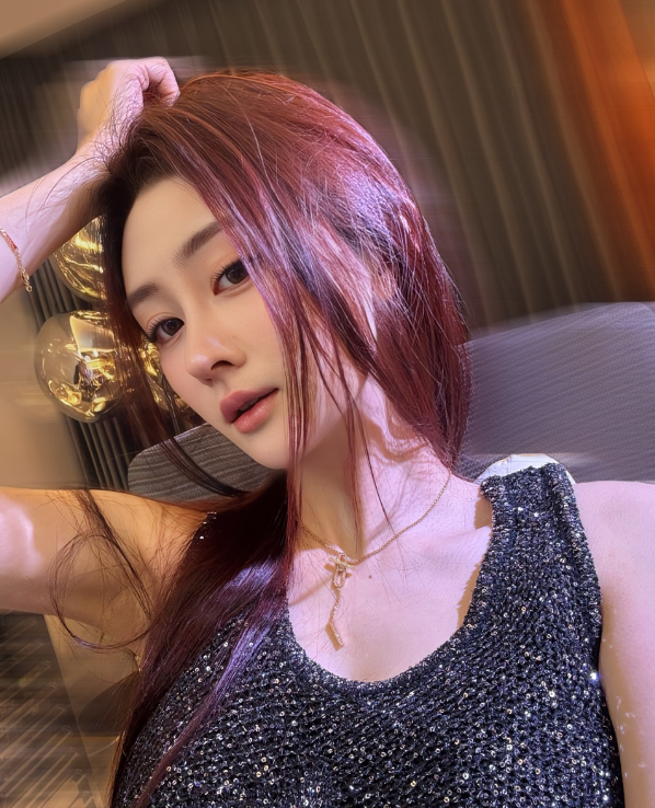 1男14位女主播，YY大手笔扶持腰部公会，众美女齐聚星战荣耀夜_1男14位女主播，YY大手笔扶持腰部公会，众美女齐聚星战荣耀夜_