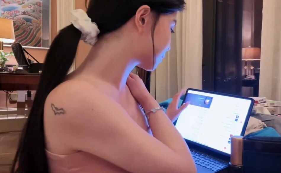 22岁女孩子转型做什么工作好_鲲鹏变一工几变_