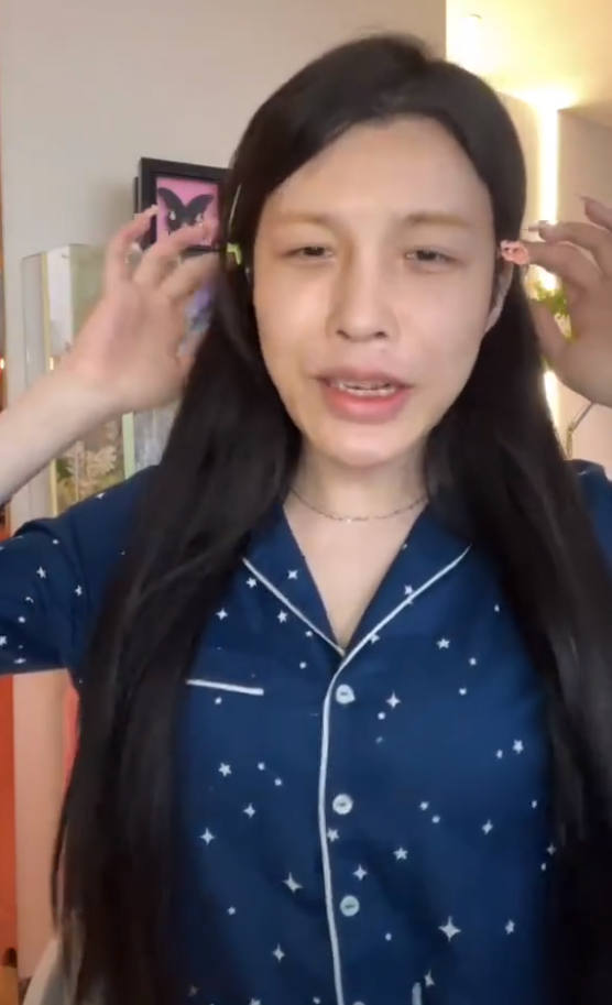 王小源非常佩服辛巴，挺给自己面子，变性网红黄析溪素颜被网友骂长丑__王小源非常佩服辛巴，挺给自己面子，变性网红黄析溪素颜被网友骂长丑