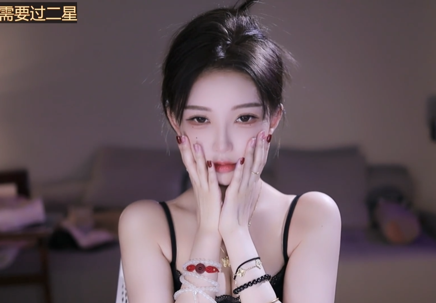 月底“放纵”把分扣光,南妹儿满分放开尺度,接连违规多次扣分__月底“放纵”把分扣光,南妹儿满分放开尺度,接连违规多次扣分