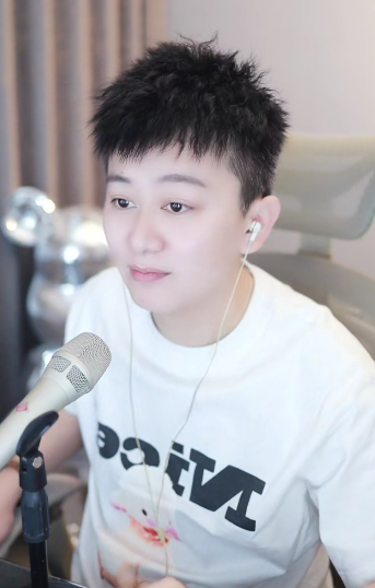 天佑儿子第一名考入国际学校，阿哲与YY最好协商，开辟童锦程一样的路__天佑儿子第一名考入国际学校，阿哲与YY最好协商，开辟童锦程一样的路