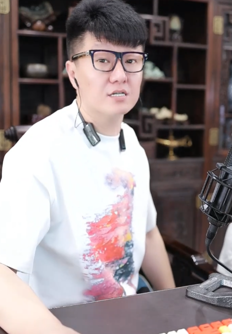 大佛不敢给小天天兜底,价格太贵,文儿感恩YY给他超过80%人的财富__大佛不敢给小天天兜底,价格太贵,文儿感恩YY给他超过80%人的财富