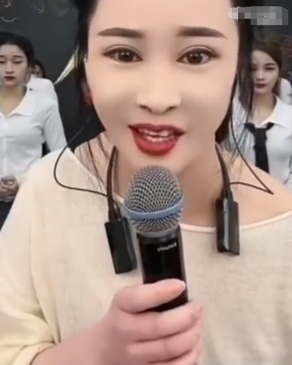 _洋姐点评打道之战是分脏不匀，丁老五提醒猫妹妹：早晚后悔不应撕师父_洋姐点评打道之战是分脏不匀，丁老五提醒猫妹妹：早晚后悔不应撕师父