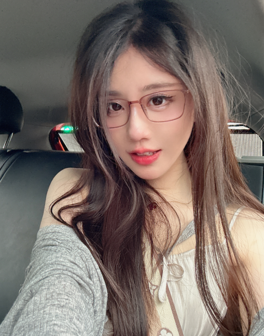 _轩子巨2兔自曝直播没工资，本就不是本职工作，礼物是付出的反馈_轩子巨2兔自曝直播没工资，本就不是本职工作，礼物是付出的反馈