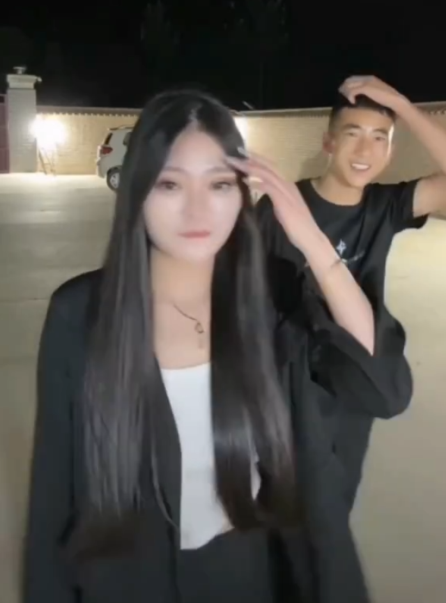 直播借钱_找主播借钱案例_