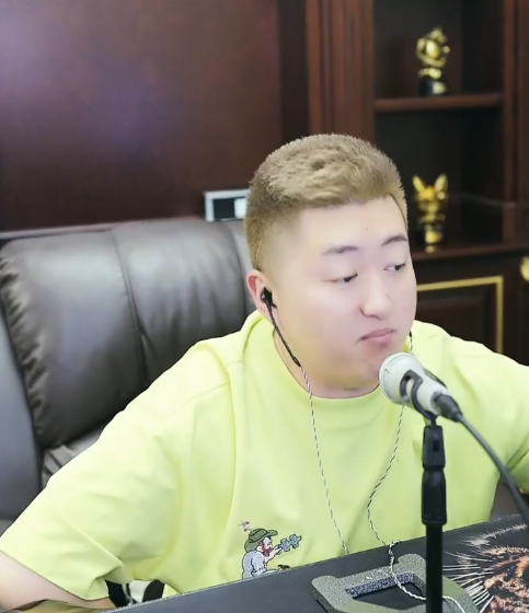 女主播违约_违约的主播_