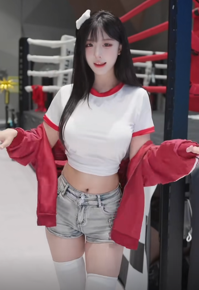 刚小希大尺度写真_林丹拍大尺度写真_