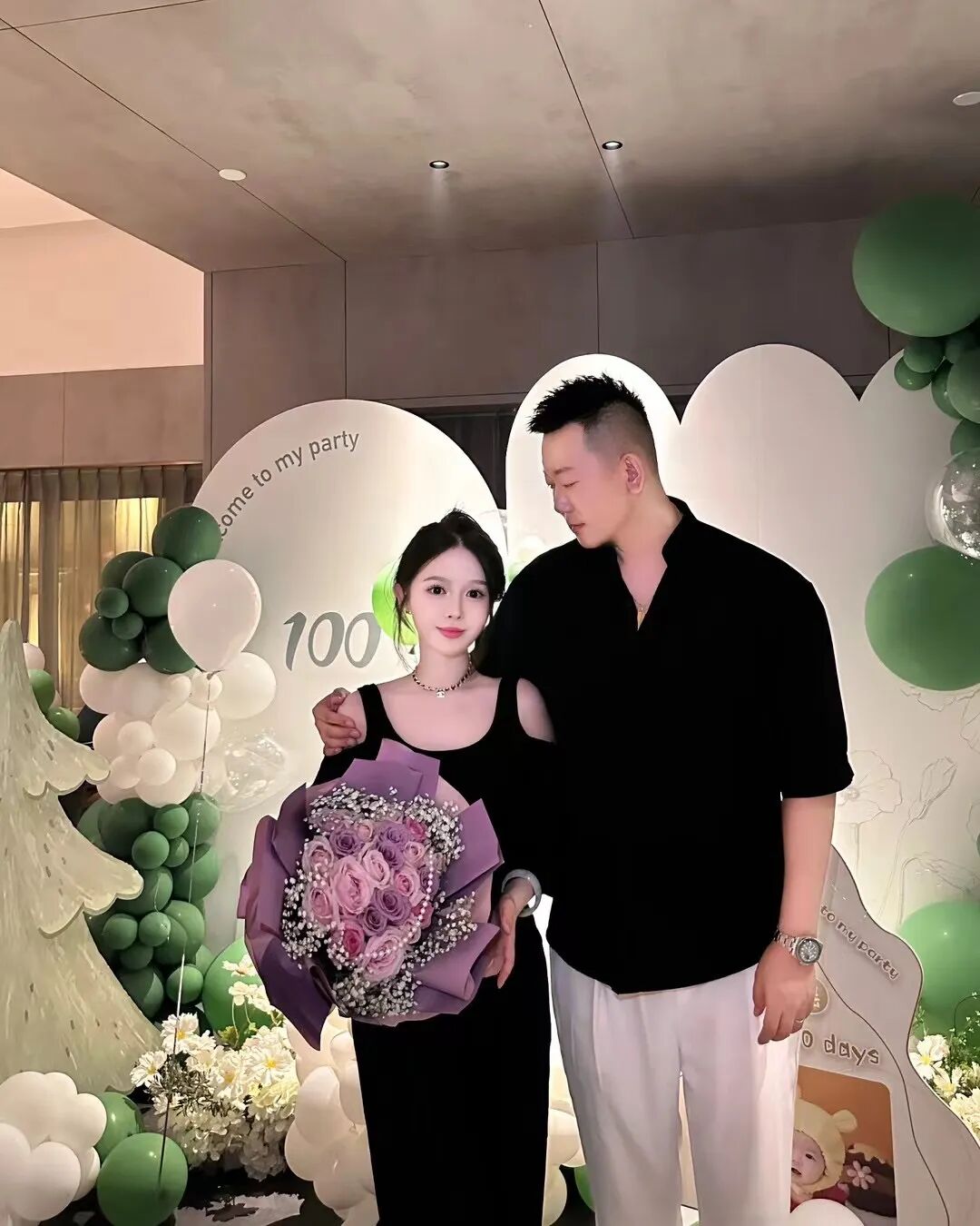 韩雅乐沈美嘉夫妻为女儿庆百日宴，思萌撕盈儿，在男友前没边界感！__韩雅乐沈美嘉夫妻为女儿庆百日宴，思萌撕盈儿，在男友前没边界感！