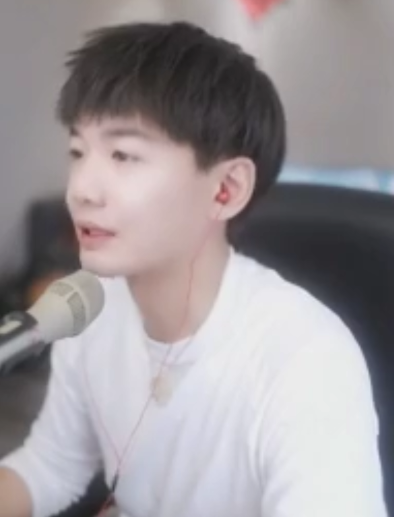 三只羊小杨哥被冻结51万股权？浅蓝自曝老婆是播音系高材生__三只羊小杨哥被冻结51万股权？浅蓝自曝老婆是播音系高材生