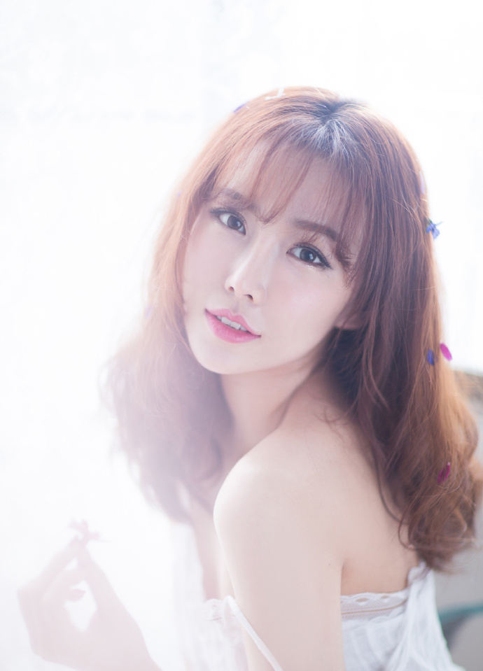 China女主播露娜制服诱惑大尺度写真照片集！第5张