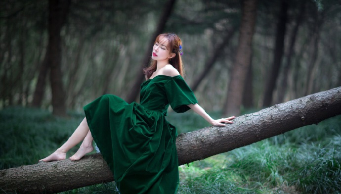 China女主播露娜制服诱惑大尺度写真照片集！第8张