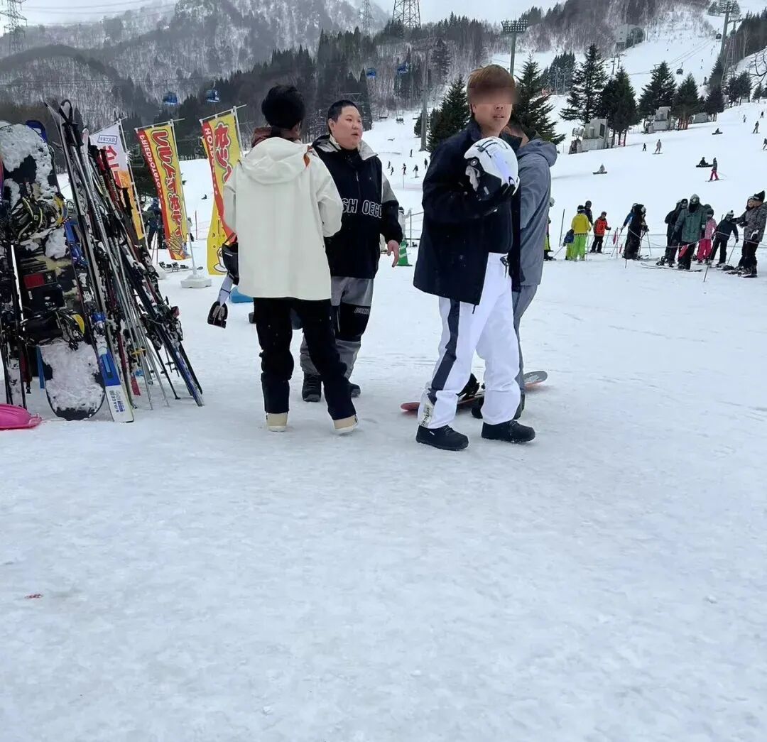 _经历了重大人生巨变，PDD停播原因是丧父，上线爆料即将回归复播_经历了重大人生巨变，PDD停播原因是丧父，上线爆料即将回归复播