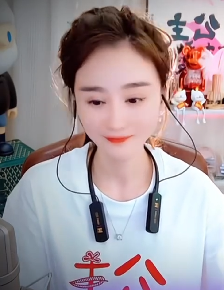 “宇文泡”出现在李四接机名单中，沈曼告诫824千万不能跟青蛙反目_“宇文泡”出现在李四接机名单中，沈曼告诫824千万不能跟青蛙反目_