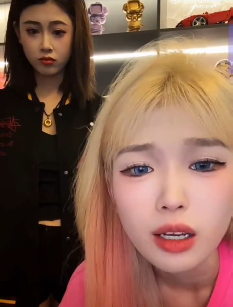 _博雅徒弟琼爷解释自己言论！祁天道跟老婆米菲合体稳住200万人气_博雅徒弟琼爷解释自己言论！祁天道跟老婆米菲合体稳住200万人气