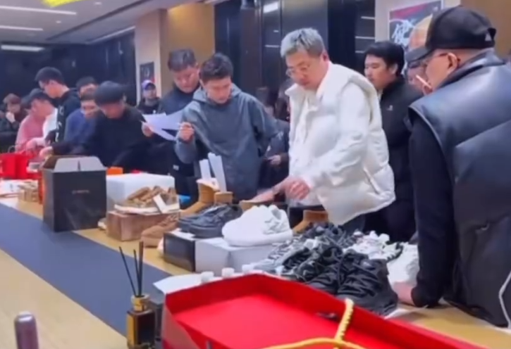 _挑战所有机制要洗牌？阿哲即将正式直播带货，没出过差错绝对稳当_挑战所有机制要洗牌？阿哲即将正式直播带货，没出过差错绝对稳当