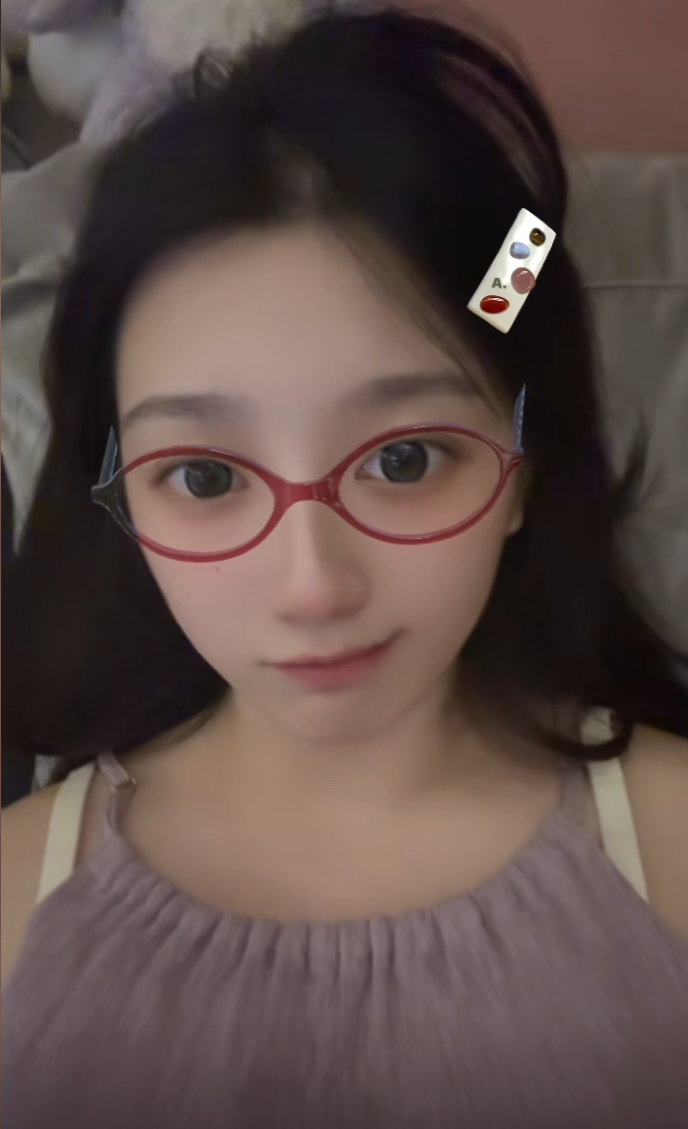 阿哲紧急下播与法务团队开会？沈雨萱回应被指一手好牌打稀烂_阿哲紧急下播与法务团队开会？沈雨萱回应被指一手好牌打稀烂_