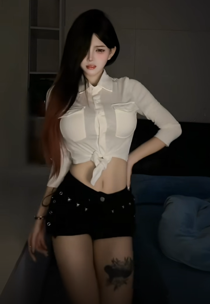 她绿我凭什么？纯爱战士老白丫应声倒地，千里突击女友当街痛哭_她绿我凭什么？纯爱战士老白丫应声倒地，千里突击女友当街痛哭_