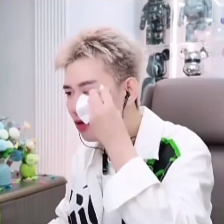 _抖音八卦直播吧_抖音八卦主播怎么挣钱