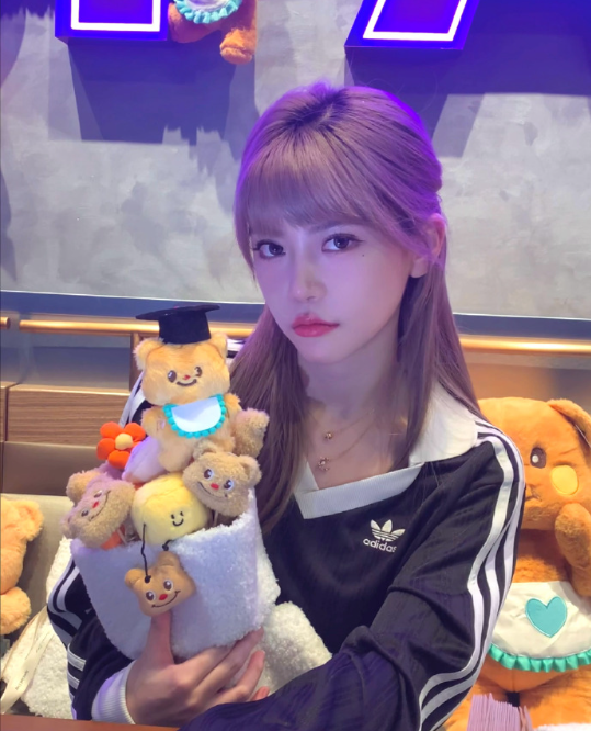 _快手小姐姐摇裙子合集_网红快手小妹全部跳舞