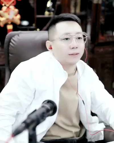 方丈妈妈是太原老葛粉丝？王小源没想好去哪，YY收入其实挺高的_方丈妈妈是太原老葛粉丝？王小源没想好去哪，YY收入其实挺高的_