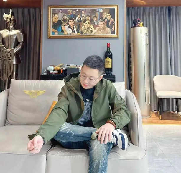 方丈妈妈是太原老葛粉丝？王小源没想好去哪，YY收入其实挺高的_方丈妈妈是太原老葛粉丝？王小源没想好去哪，YY收入其实挺高的_