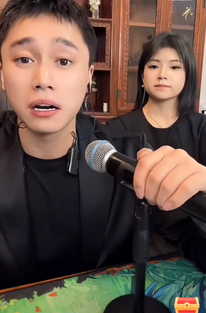 _圣枪哥实力嘲讽厂长_二狗二狗收到over表情