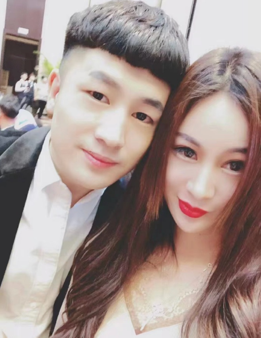 罗永浩谈锤子手机销量_离职员工回来欢迎词_