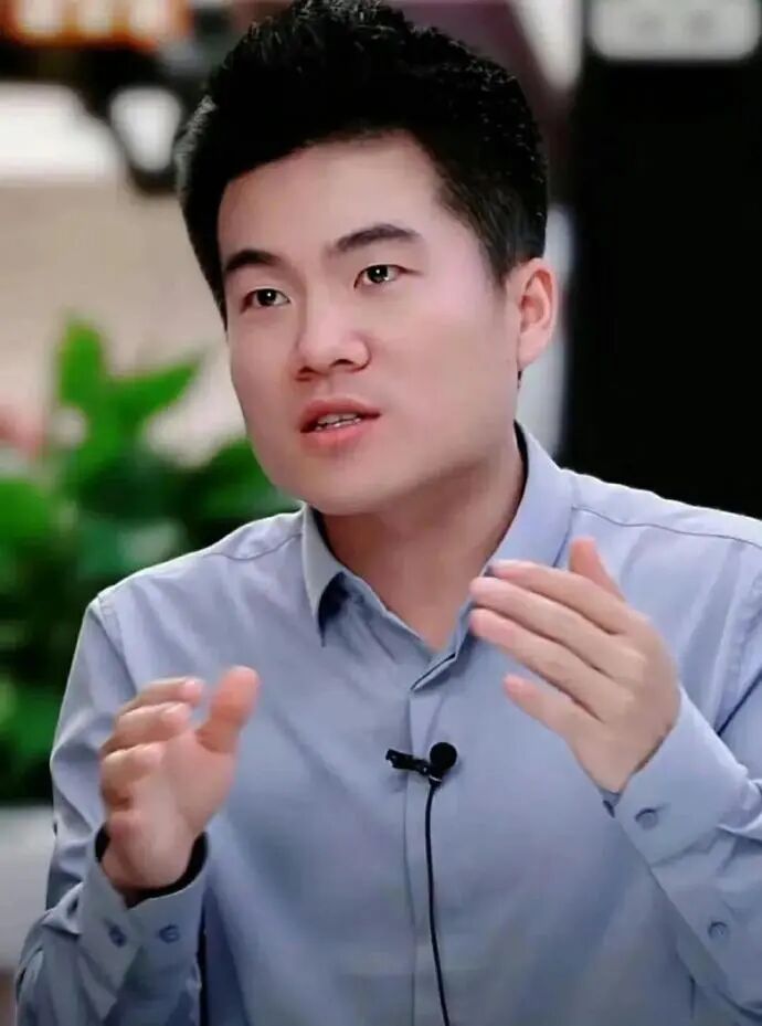 _离职员工回来欢迎词_罗永浩谈锤子手机销量