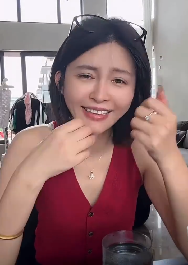 大哥远被封了75年，大倩回应怀孕一事，巴扎黑表示没必要舔辛巴！__大哥远被封了75年，大倩回应怀孕一事，巴扎黑表示没必要舔辛巴！