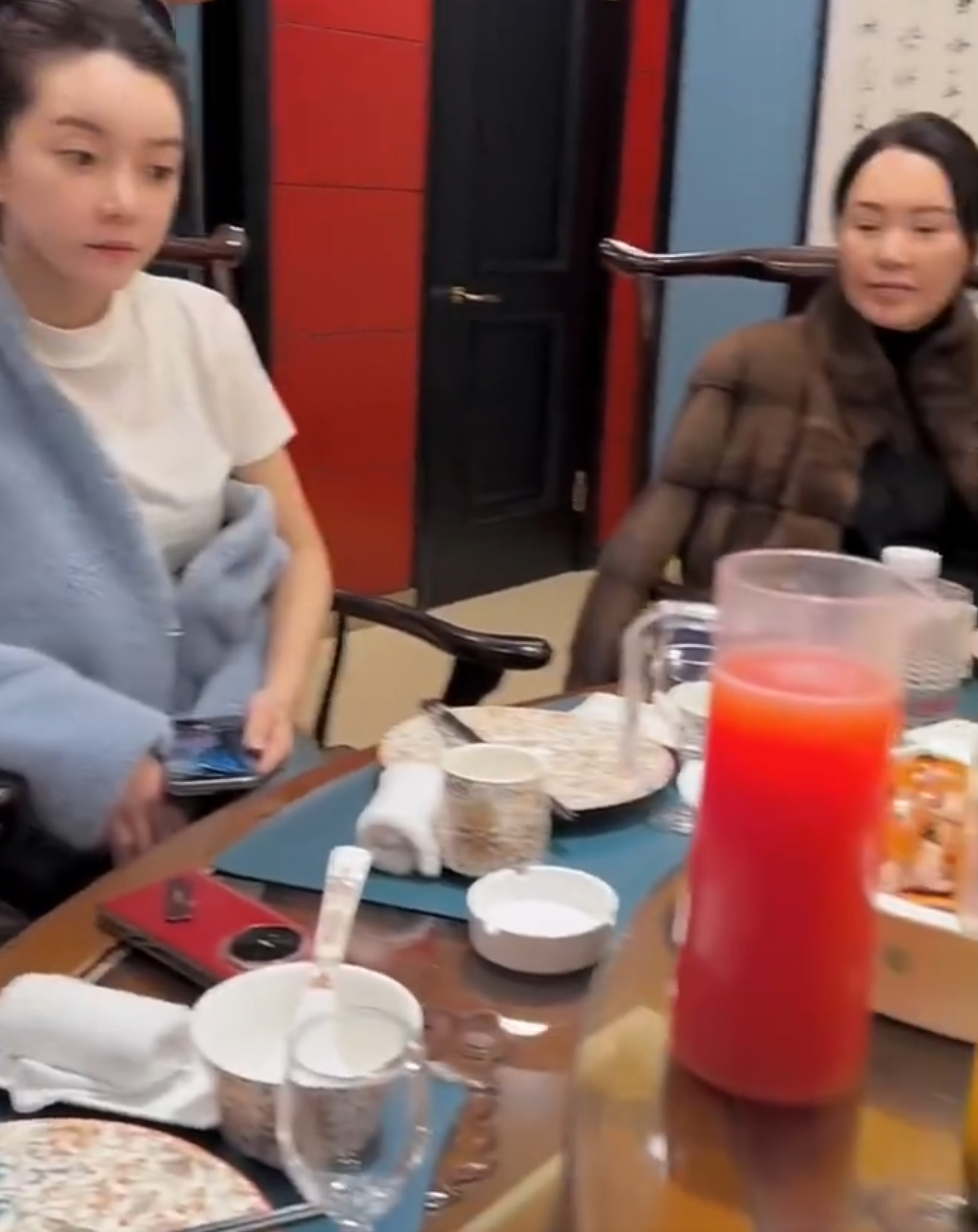 _在机场接机欢迎词语_南宁机场怎么接机