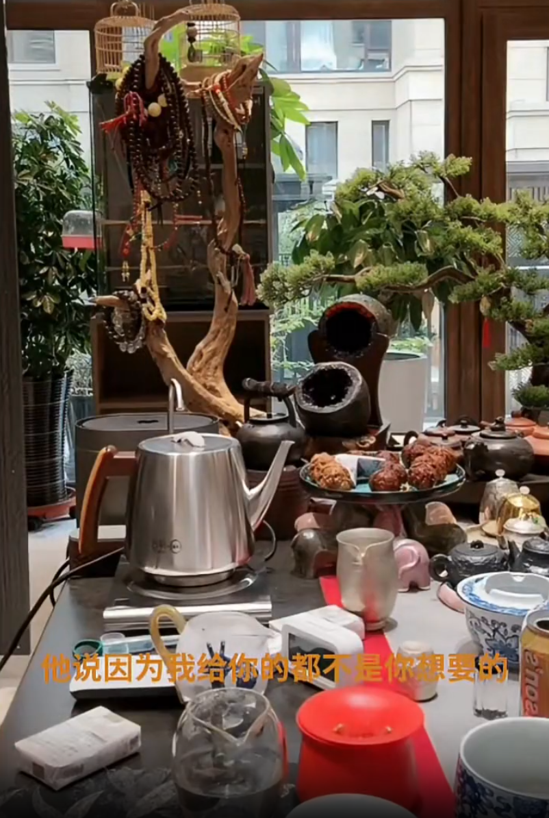 九天扒皮师兄赵本六，入木三分惟妙惟肖，天佑小学三年级初恋，初一初吻没__九天扒皮师兄赵本六，入木三分惟妙惟肖，天佑小学三年级初恋，初一初吻没