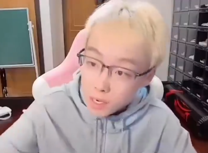 _梦见养了只猴子不听话_朱军的一家