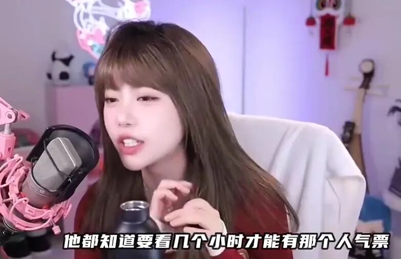 爸爸看到擦边会不会尴尬？周淑怡直言他很开明，跳擦玻璃都没事儿__爸爸看到擦边会不会尴尬？周淑怡直言他很开明，跳擦玻璃都没事儿