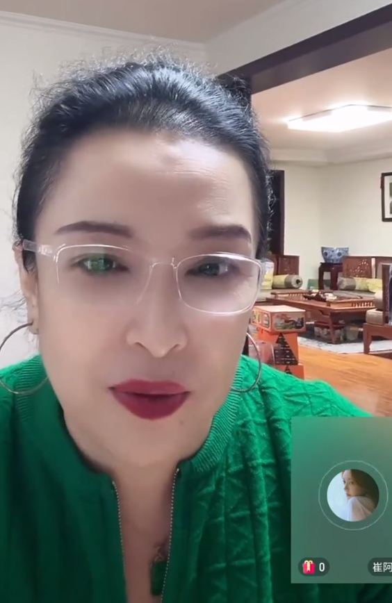 _“谢广坤”女儿哭诉，老爸重男轻女！佑妈猛夸崔阿扎，认准做儿媳妇_“谢广坤”女儿哭诉，老爸重男轻女！佑妈猛夸崔阿扎，认准做儿媳妇