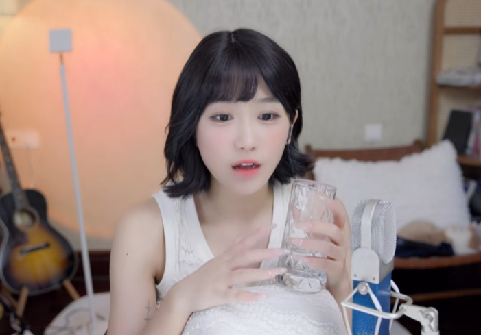 斗鱼音七simple直播_斗鱼音音怪_