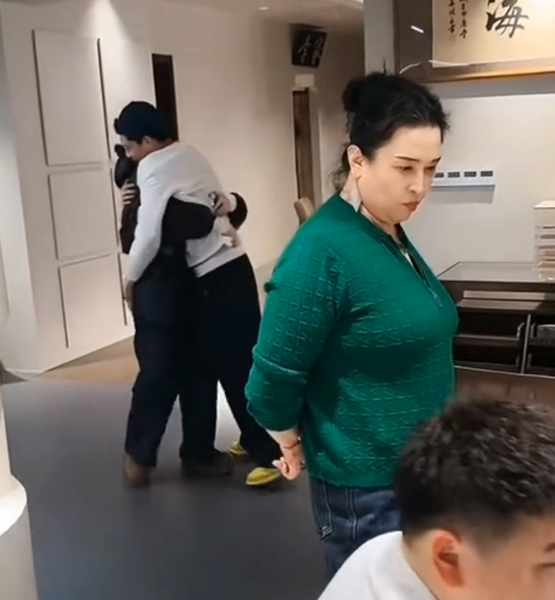 yy天佑阿哲干架视频_yy阿哲天佑事件视频回放_