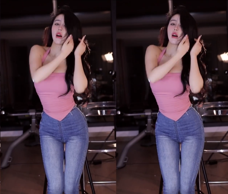 _主播哭了_让主播念完崩溃的名字