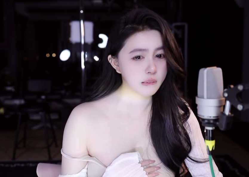 主播哭了_让主播念完崩溃的名字_