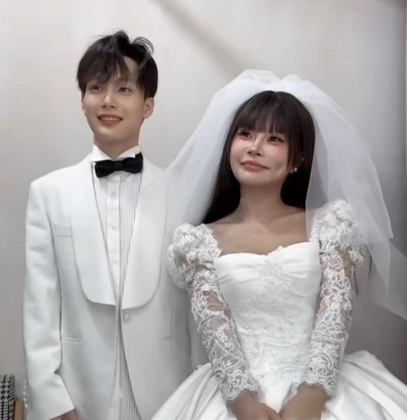 茜茜结婚_茜茜超甜_