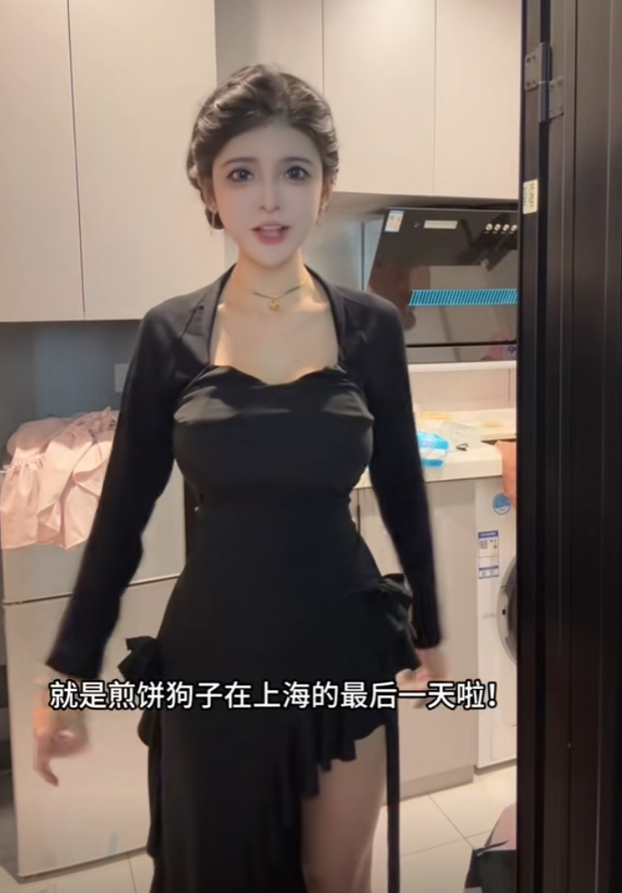 夜市摊边的小女孩__夜市摊边的小女孩新闻