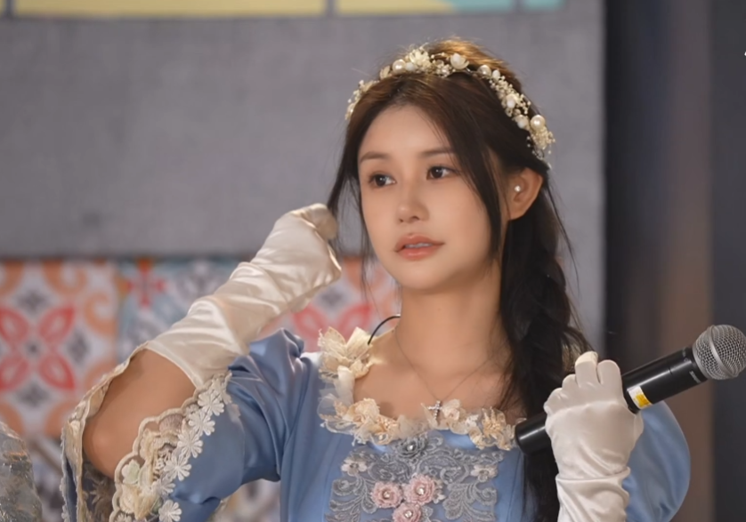 _多位美主播齐聚“放肆玩”，2024YY星动日，兰梦莎至高加冕时刻_多位美主播齐聚“放肆玩”，2024YY星动日，兰梦莎至高加冕时刻