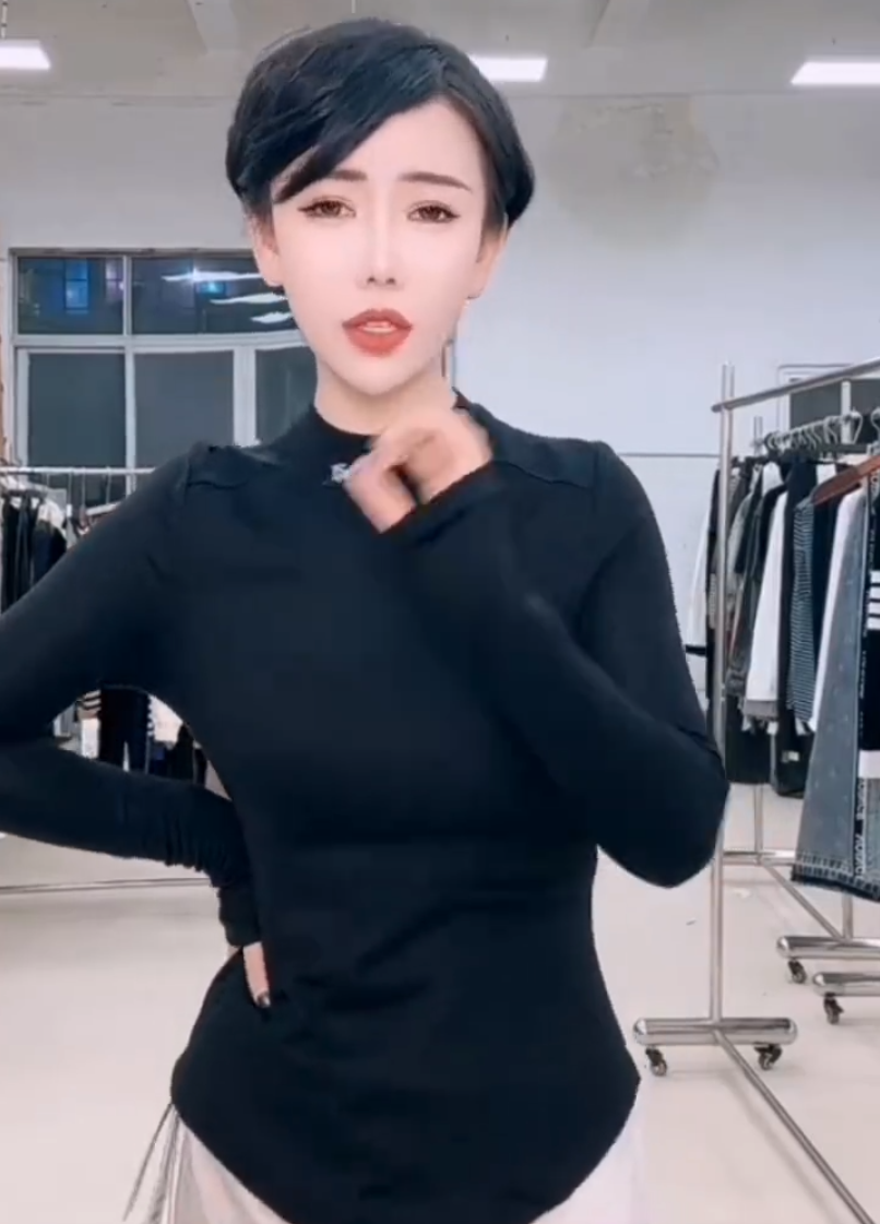 _辛巴扬言补贴10个亿金条！安若溪回应寻短见小白脸，咱俩没领证没公开_辛巴扬言补贴10个亿金条！安若溪回应寻短见小白脸，咱俩没领证没公开