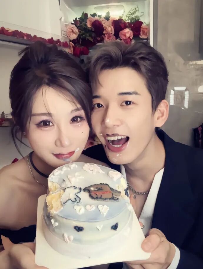 _张二嫂不敢回家乡，怕被黑去漂流了！杜明远追王杉衫1个月在一起了_张二嫂不敢回家乡，怕被黑去漂流了！杜明远追王杉衫1个月在一起了