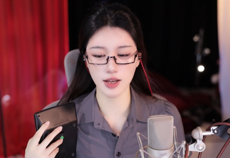 直播间榜一大哥怎么挣钱的_直播间打榜第一豪哥_