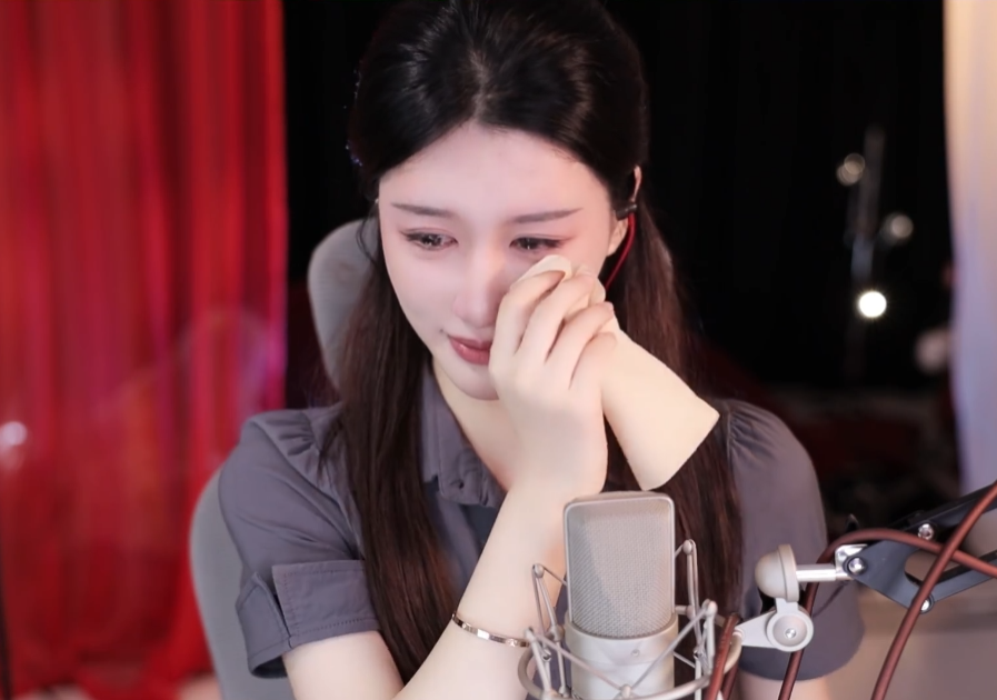 直播间榜一大哥怎么挣钱的_直播间打榜第一豪哥_