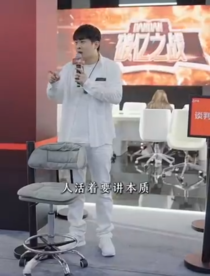 辛巴表示：我能看到事情本质，吴迪称签的合同，不能在ks随便播__辛巴表示：我能看到事情本质，吴迪称签的合同，不能在ks随便播