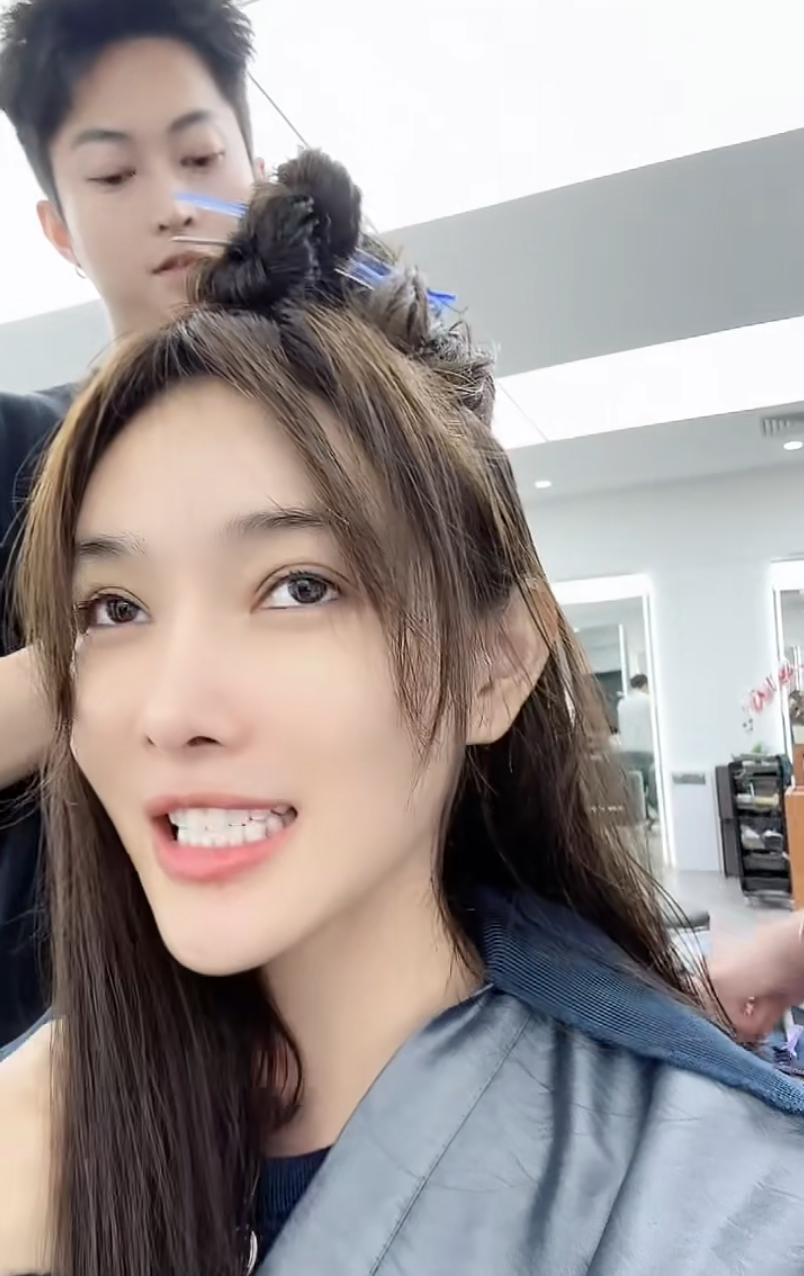 芮甜甜自曝：亲手培养富豪老公？沈曼表忠心：我是KS养的一条gou_芮甜甜自曝：亲手培养富豪老公？沈曼表忠心：我是KS养的一条gou_